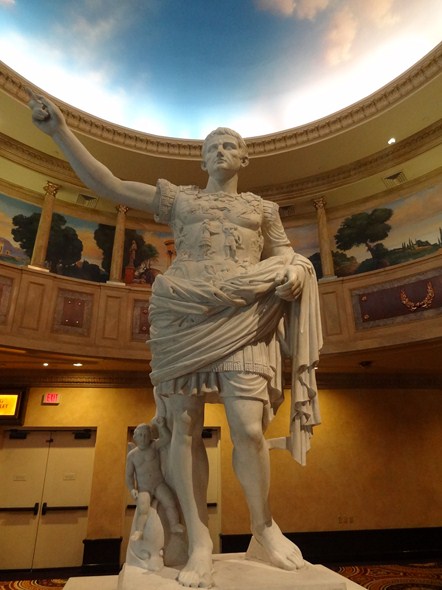 Elton-John-The-Million-Dollar-Piano-Concert-Photos-Caesars-01