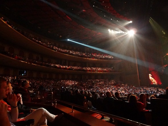 Elton-John-The-Million-Dollar-Piano-Concert-Photos-Caesars-01
