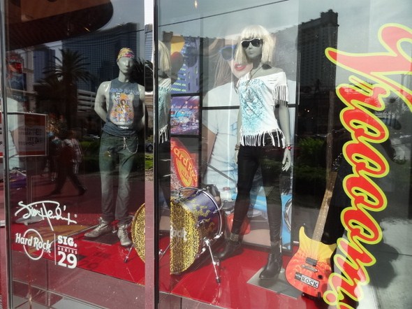 Hard-Rock-Cafe-Las-Vegas-Rock-Music-Memorabilia-001