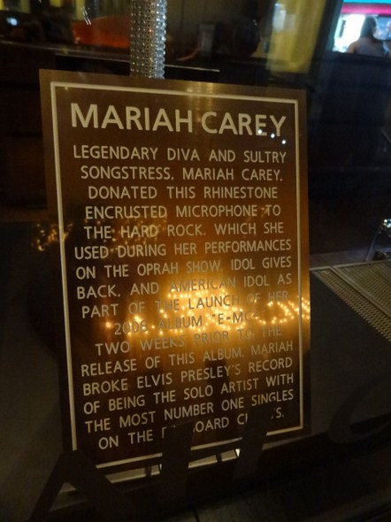 Hard-Rock-Cafe-Las-Vegas-Rock-Music-Memorabilia-001