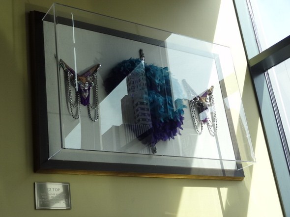 Hard-Rock-Cafe-Las-Vegas-Rock-Music-Memorabilia-001