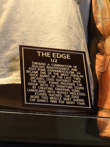 Hard-Rock-Cafe-Las-Vegas-Rock-Music-Memorabilia-001