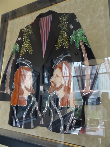Hard-Rock-Cafe-Las-Vegas-Rock-Music-Memorabilia-001
