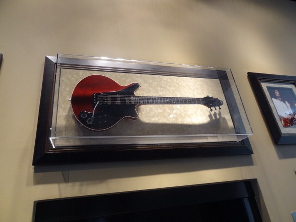Hard-Rock-Cafe-Las-Vegas-Rock-Music-Memorabilia-001