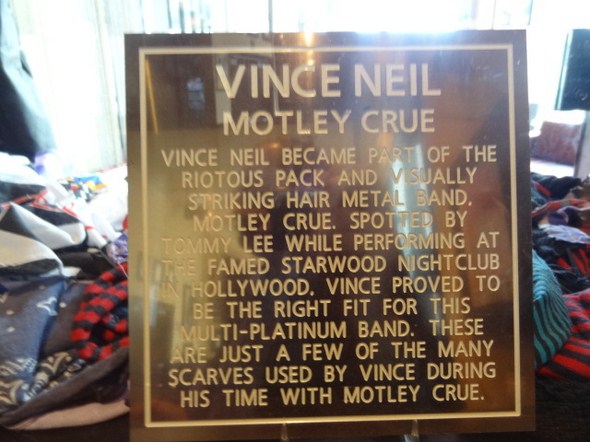 Hard-Rock-Cafe-Las-Vegas-Rock-Music-Memorabilia-001