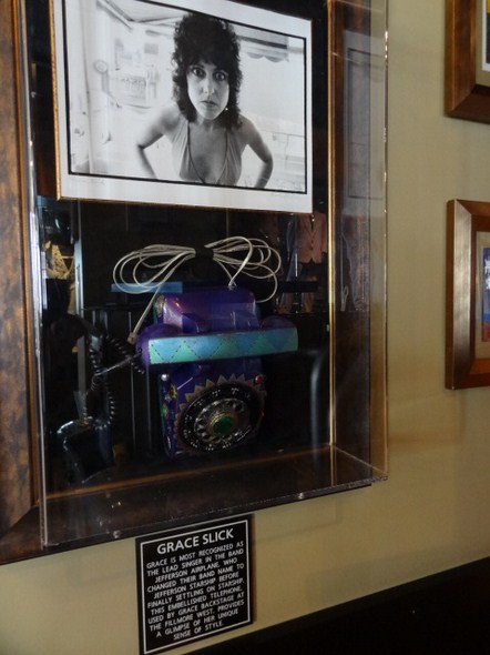 Hard-Rock-Cafe-Las-Vegas-Rock-Music-Memorabilia-001