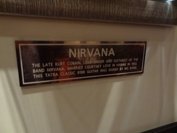 Hard-Rock-Cafe-Las-Vegas-Rock-Music-Memorabilia-001