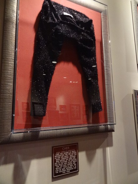 Hard-Rock-Cafe-Las-Vegas-Rock-Music-Memorabilia-001
