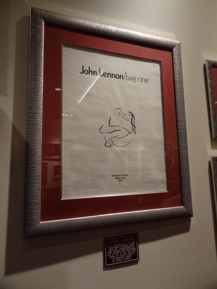 Hard-Rock-Cafe-Las-Vegas-Rock-Music-Memorabilia-001