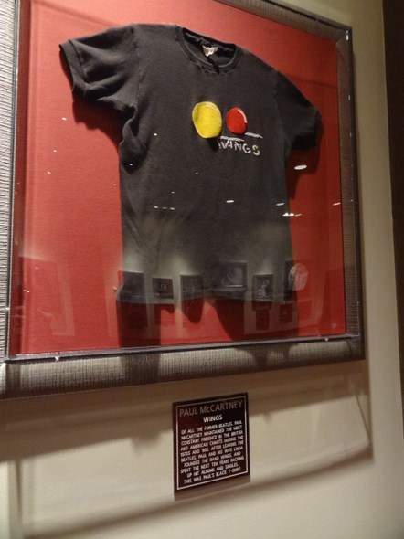 Hard-Rock-Cafe-Las-Vegas-Rock-Music-Memorabilia-001