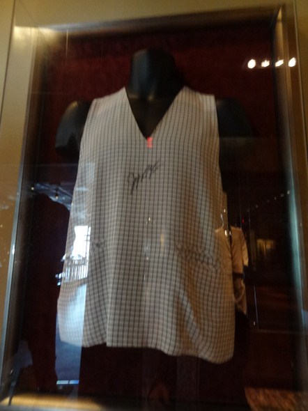 Hard-Rock-Cafe-Las-Vegas-Rock-Music-Memorabilia-001