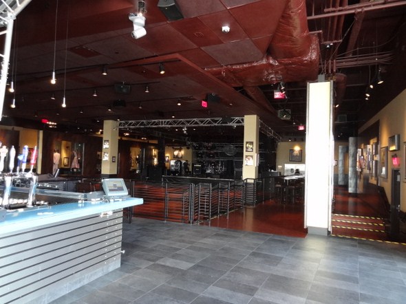 Hard-Rock-Cafe-Las-Vegas-Rock-Music-Memorabilia-001