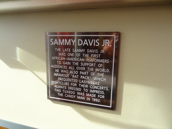 Hard-Rock-Cafe-Las-Vegas-Rock-Music-Memorabilia-001