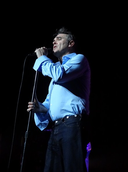 Morrissey-Concert-Hawaii-Castle-Theater-Maui-Arts-&-Cultural-Center-01