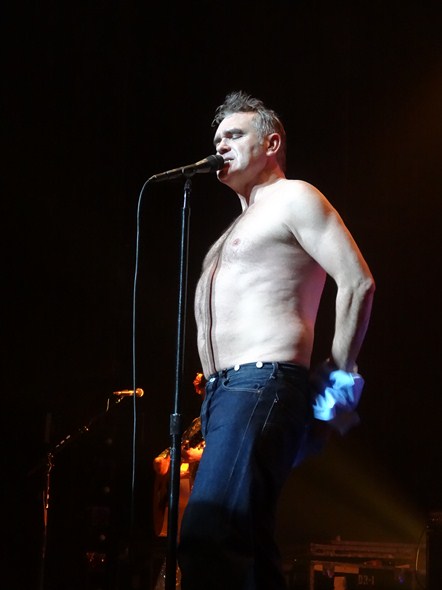 Morrissey-Concert-Hawaii-Castle-Theater-Maui-Arts-&-Cultural-Center-01