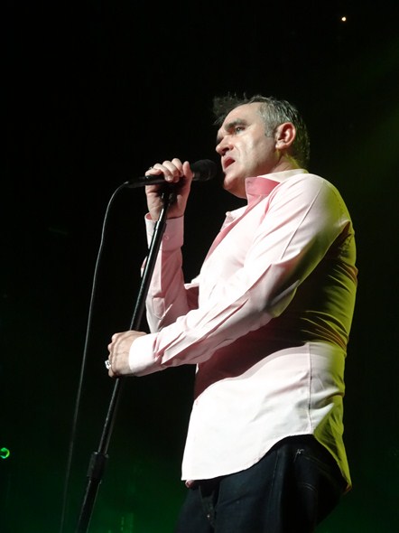Morrissey-Concert-Hawaii-Castle-Theater-Maui-Arts-&-Cultural-Center-01