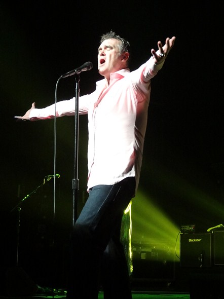 Morrissey-Concert-Hawaii-Castle-Theater-Maui-Arts-&-Cultural-Center-01
