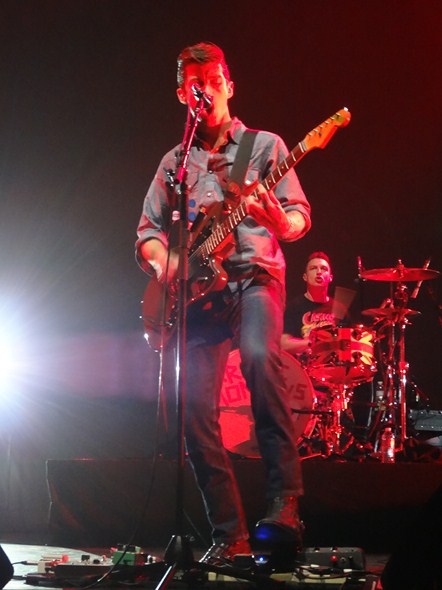 Rock-Subculture-Black-Keys-Arctic-Monkeys-Sacramento-001