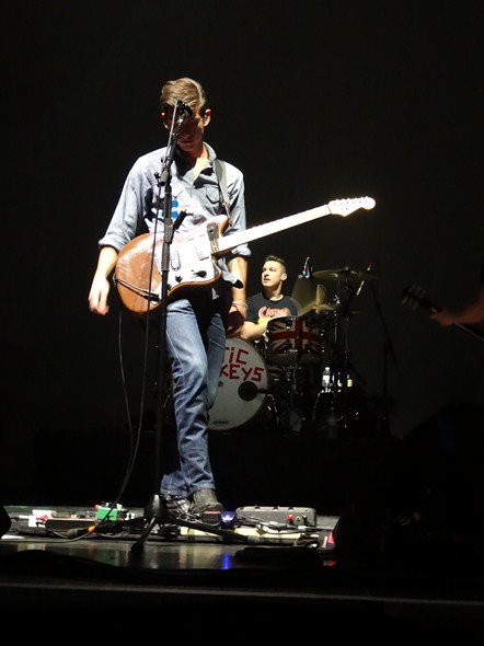 Rock-Subculture-Black-Keys-Arctic-Monkeys-Sacramento-001