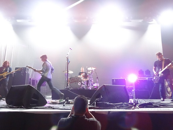 Rock-Subculture-Black-Keys-Arctic-Monkeys-Sacramento-001