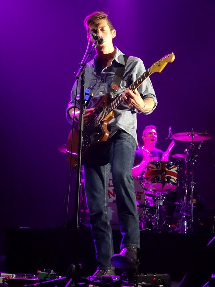 Rock-Subculture-Black-Keys-Arctic-Monkeys-Sacramento-001