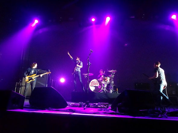 Rock-Subculture-Black-Keys-Arctic-Monkeys-Sacramento-001