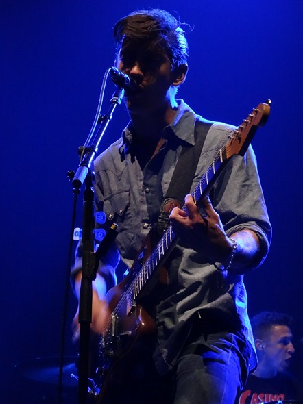 Rock-Subculture-Black-Keys-Arctic-Monkeys-Sacramento-001