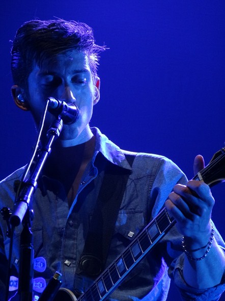 Rock-Subculture-Black-Keys-Arctic-Monkeys-Sacramento-001