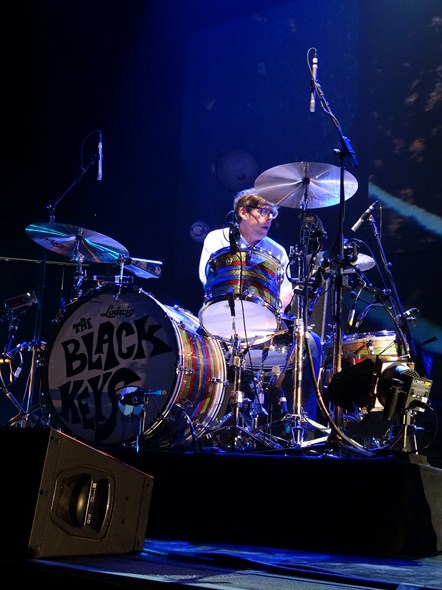 Rock-Subculture-Black-Keys-Arctic-Monkeys-Sacramento-001