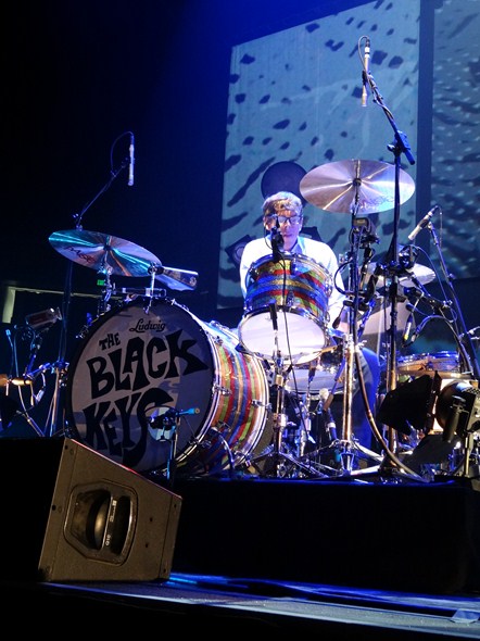 Rock-Subculture-Black-Keys-Arctic-Monkeys-Sacramento-001