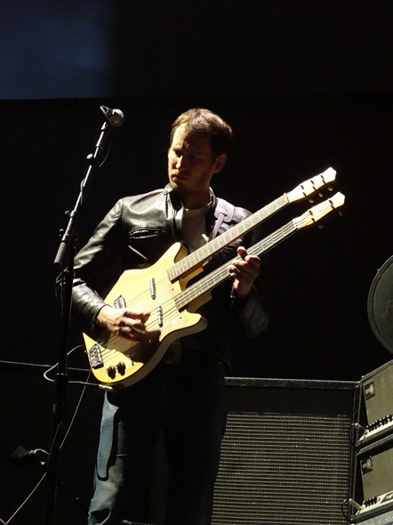 Rock-Subculture-Black-Keys-Arctic-Monkeys-Sacramento-001