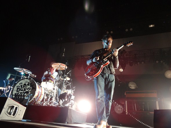 Rock-Subculture-Black-Keys-Arctic-Monkeys-Sacramento-001