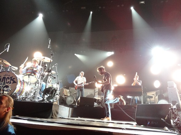 Rock-Subculture-Black-Keys-Arctic-Monkeys-Sacramento-001