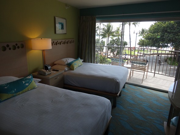 Rock-Subculture-Hotel-Resort-Review-Aston-Circle-Waikiki-01