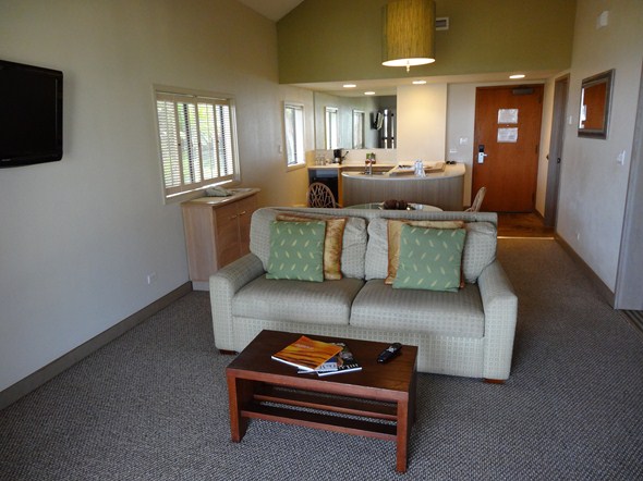 Rock-Subculture-Resort-Trip-Travel-Review-Hotel-Wailea-001