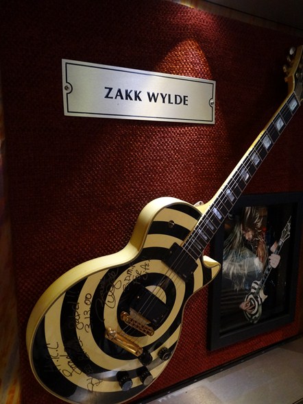 Rock-Subculture-Hard-Rock-Cafe-London-England-Photos-001