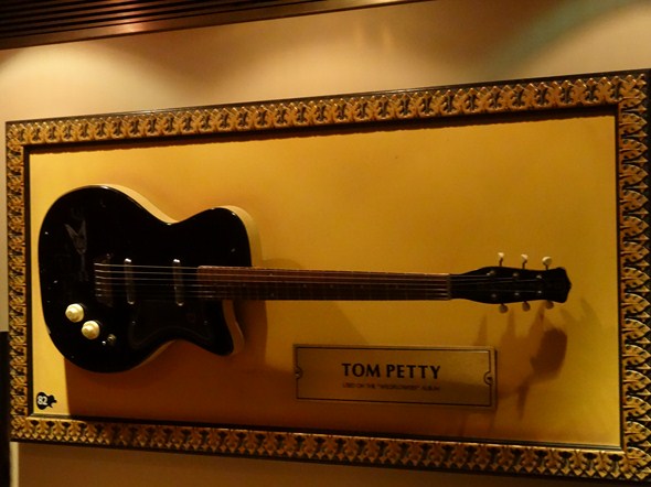 Rock-Subculture-Hard-Rock-Cafe-London-England-Photos-001