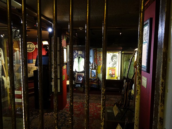 Rock-Subculture-Hard-Rock-Cafe-London-England-Photos-001
