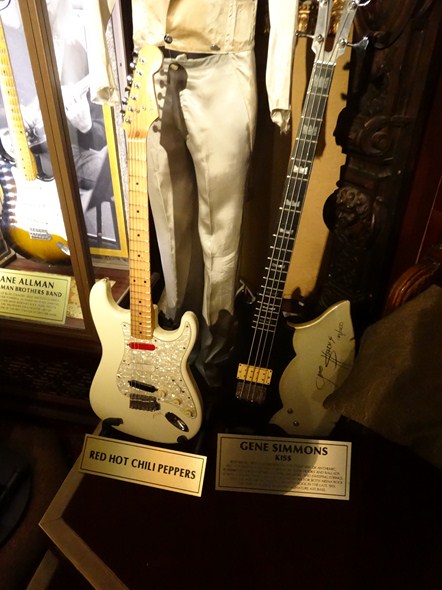 Rock-Subculture-Hard-Rock-Cafe-London-England-Photos-001