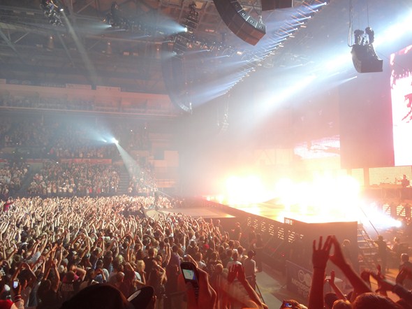 Rock-Subculture-Jay-Z-Kanye-West-Watch-the-Throne-Photo-Concert-Review-01