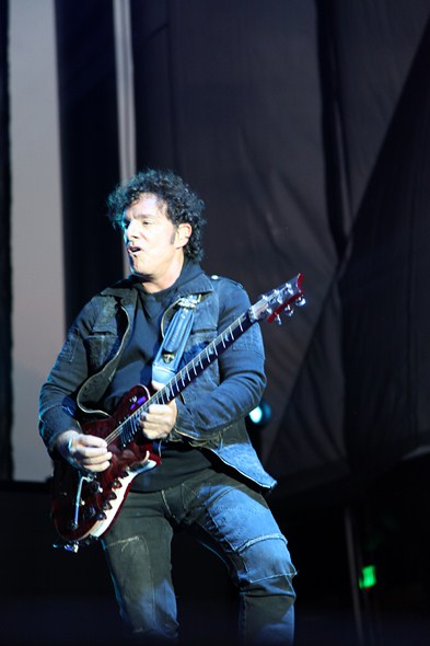 Rock-Subculture-Music-Concert-Review-Journey-Harveys-Lake-Tahoe-C-001