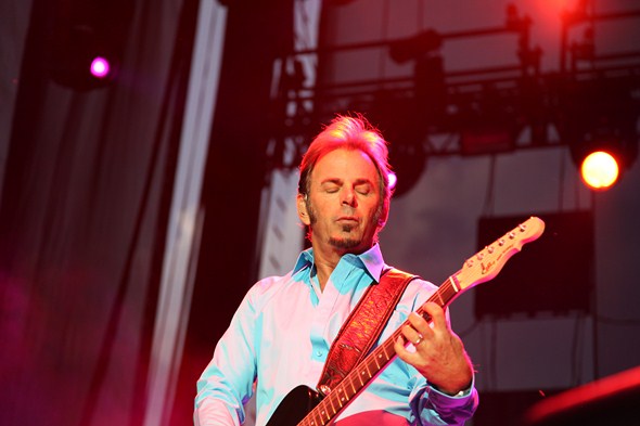 Rock-Subculture-Music-Concert-Review-Journey-Harveys-Lake-Tahoe-C-001