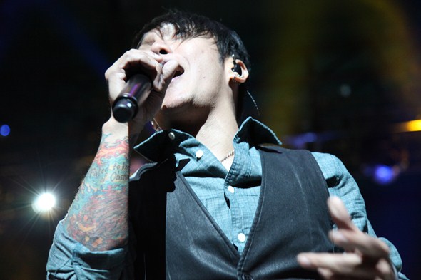 Rock-Subculture-Music-Concert-Review-Journey-Harveys-Lake-Tahoe-C-001