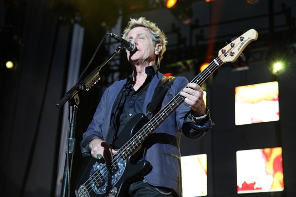 Rock-Subculture-Music-Concert-Review-Journey-Harveys-Lake-Tahoe-C-001