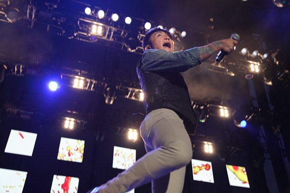 Rock-Subculture-Music-Concert-Review-Journey-Harveys-Lake-Tahoe-C-001