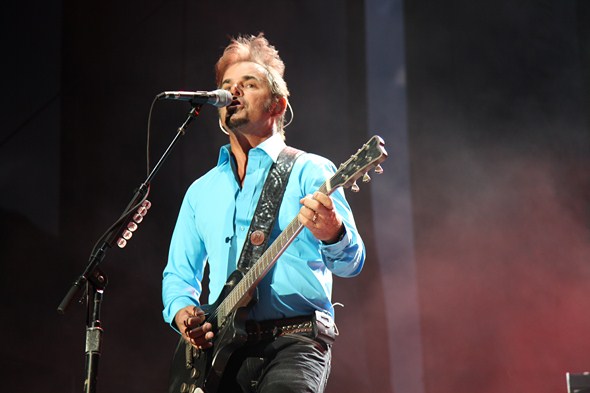Rock-Subculture-Music-Concert-Review-Journey-Harveys-Lake-Tahoe-C-001
