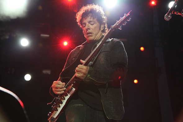 Rock-Subculture-Music-Concert-Review-Journey-Harveys-Lake-Tahoe-C-001