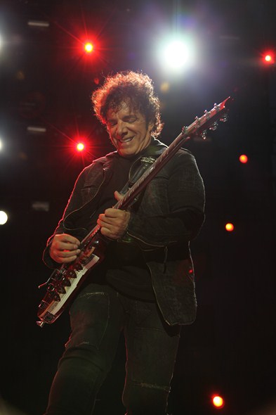 Rock-Subculture-Music-Concert-Review-Journey-Harveys-Lake-Tahoe-C-001