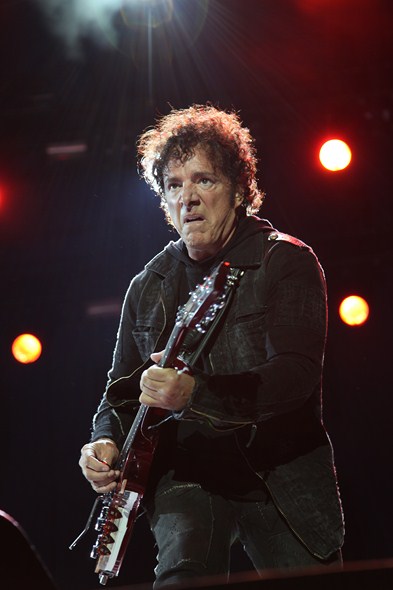 Rock-Subculture-Music-Concert-Review-Journey-Harveys-Lake-Tahoe-C-001