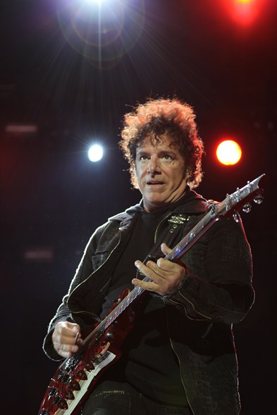 Rock-Subculture-Music-Concert-Review-Journey-Harveys-Lake-Tahoe-C-001
